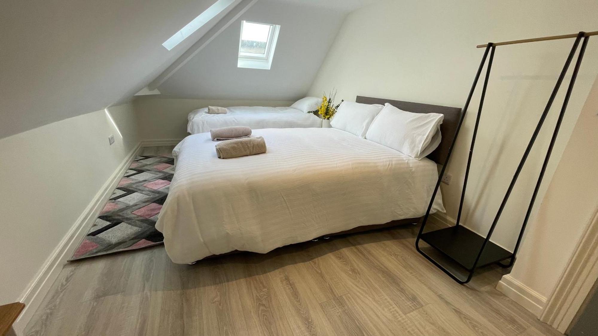 Spire Entire Attic Apartment No Kitchen Dublin Exterior foto