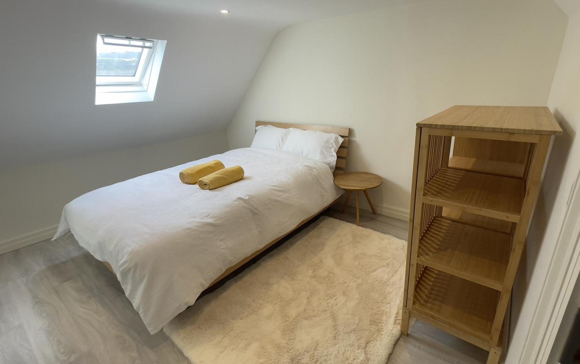 Spire Entire Attic Apartment No Kitchen Dublin Exterior foto